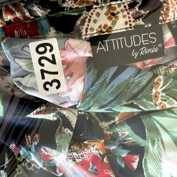 Attitudes Renee Floral Top Womens 3X Blouse Button Up Stretch Tropical Colorful - Picture 13 of 13